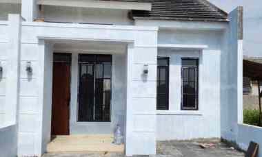 dijual rumah cikoneng