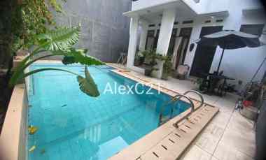 Dijual Rumah Ekslusif dengan Swimming Pool di Cilandak, Cilandak Barat