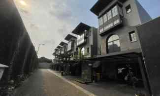 dijual rumah cilandak jeruk purut