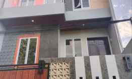 Rumah Ready Stock 3 Lantai Mewah Cilangkap dekat Top Bambu Apus Jaktim