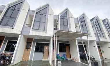 Rumah Murah 2 Lantai SIAP HUNI di Cilodong Kota Depok Bisa KPR - 695JT