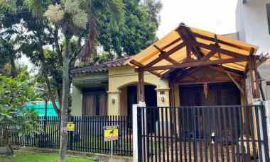 dijual rumah cinere