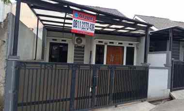 dijual rumah cipageran