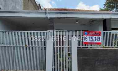 Rumah Cipageran Lok Strategis 2 menit SMPN 5 Cimahi SHM