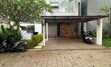 Dijual Rumah Hook 5 Kamar - Cluster Cipayung Jakarta Timur