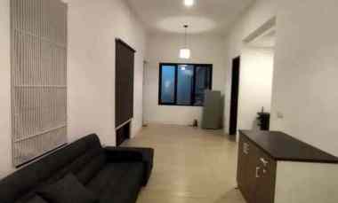 Dijual Rumah Siap Huni Halaman Luas,Tol Pamulang di Cipayung Ciputat