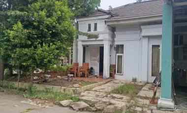 dijual rumah cipayung depok