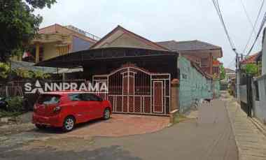 dijual rumah cipedak