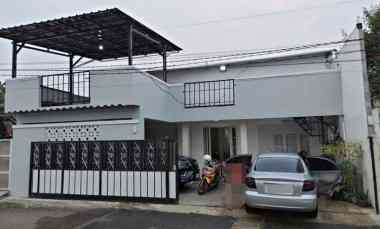 Kesempatan Punya Rumah Tanah 200 M dekat Stasiun UPJ Ciputat