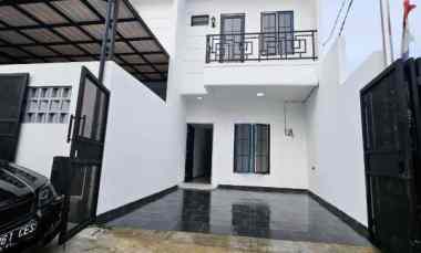 dijual rumah ciracas