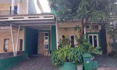 Dijual Rumah Mewah Terawat dalam Cluster dekat LRT dan Tol