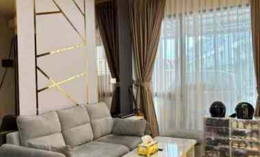 dijual rumah citra 8