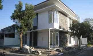 Rumah Baru Gress Minimalis di Citraland Bukit Palma Surabaya