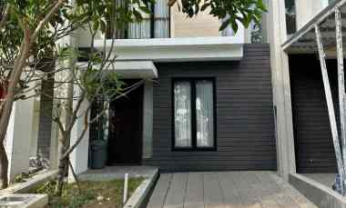 Rumah Lingkungan Nyaman, Siap Huni Nortwest Lake Citraland Semi Furnis