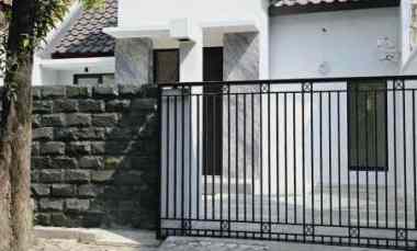 Rumah Full Renov Siap Huni Citraland Taman Puspa Raya dekat UC, Gwalk