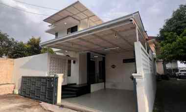 Rumah Baru 2 Lantai Keren di Ciwaruga dekat Kawasan Kampus Bandung