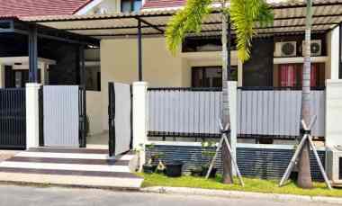 Rumah Dijual di Cluster Aralia Harapan Indah Bekasi