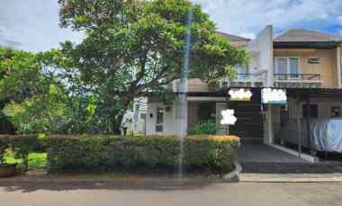 Dijual - Rumah Eksklusif View Taman Cluster Bellevue, Kota Wisata