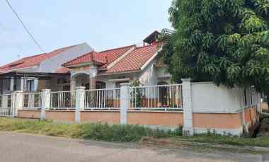 dijual rumah cluster boulevard hijau