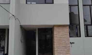 Over Kredit Rumah 2 Lantai di Mutiara Gading City Bekasi