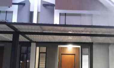 dijual rumah cluster jura metland menteng