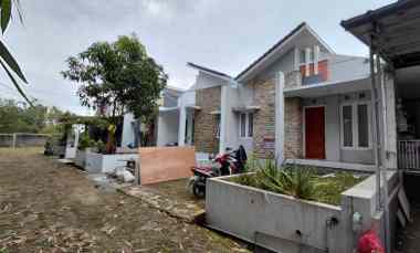 Rumah Dijual di Cluster Karyawangi