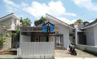 Dijual Rumah Cluster Karyawnagi One Gate System Lokasi Strategis