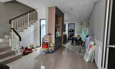 dijual rumah cluster la seine jakarta