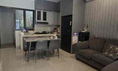 dijual rumah cluster magenta summarecon