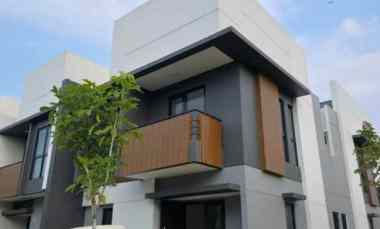 Rumah Dijual di Cluster Regia Summarecon Crown Gading Bekasi