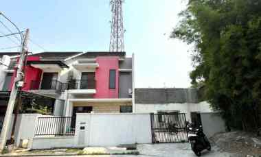 dijual rumah cluster taman sari