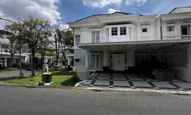 Rumah Dijual di Cluster Vernonia Summarecon Bekasi