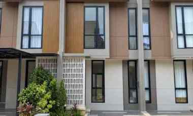 Rumah Siap Huni Cluster Viola Summarecon Crown Gading Bekasi