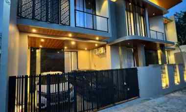 dijual rumah condongcatur depok sleman