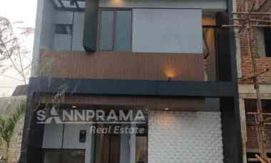 Rumah Resirt 2 Lantai Strategis di Curug Bojongsari Depok