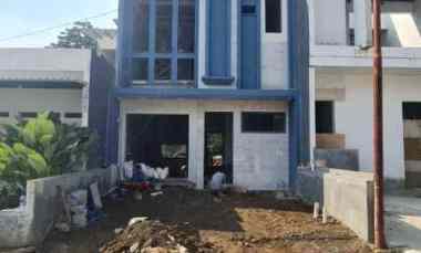 dijual rumah curug mekar