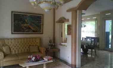 dijual rumah dago