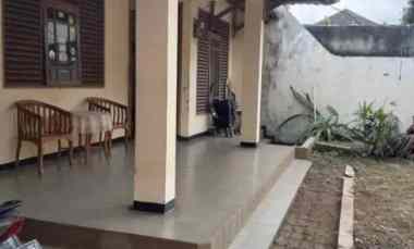 dijual rumah dalam komplek joglo bebas banjir