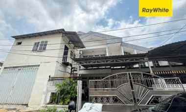 Dijual Rumah Aset Lelang Jalan Darmo Baru Barat Surabaya LT 323m2 SHM