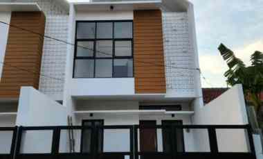 dijual rumah darmo harapan