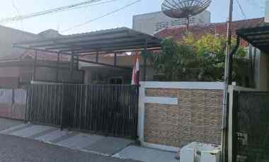 dijual rumah darmo harapan indah