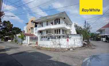 dijual rumah darmo indah timur