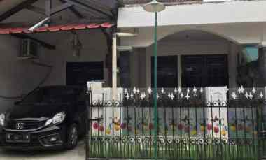 dijual rumah dekat summarecon di tytian kencana bekasi