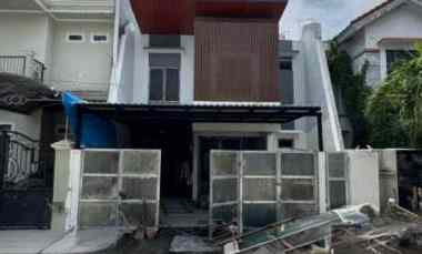 Rumah Dharmahusada Wisma Permai Surabaya Row Jalan 2.5 Mobil