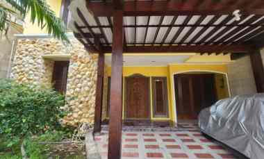 Rumah Dharmahusada Lebar 12 dekat Manyar Kertajaya Surabaya Full Furnish