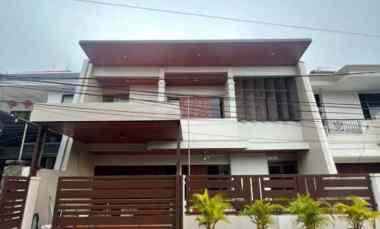 Dijual Rumah Dharmahusada Mewah Baru Renovasi Nego