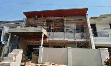 Rumah Renov Total Dharmahusada Permai, Selangkah ke Galaxy Mall
