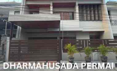 dijual rumah dharmahusada permai