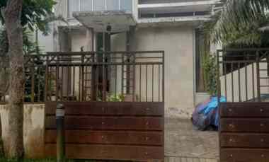 dijual rumah di de casablanca buring