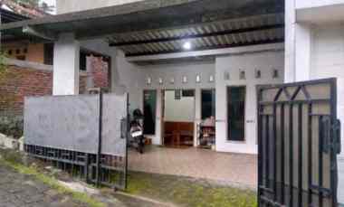 Rumah Dijual di sampangan